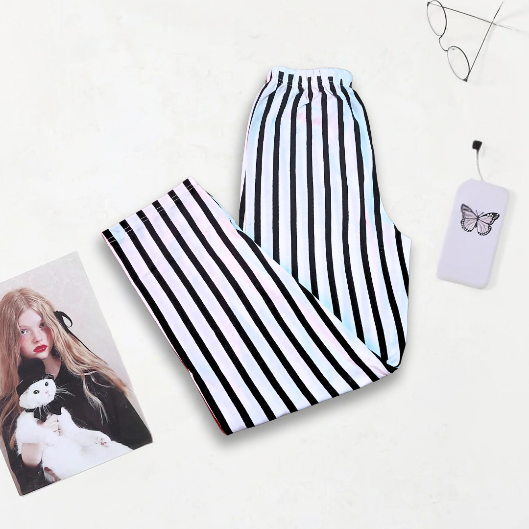 White lining Printed Soft Cotton Pajama For Women
