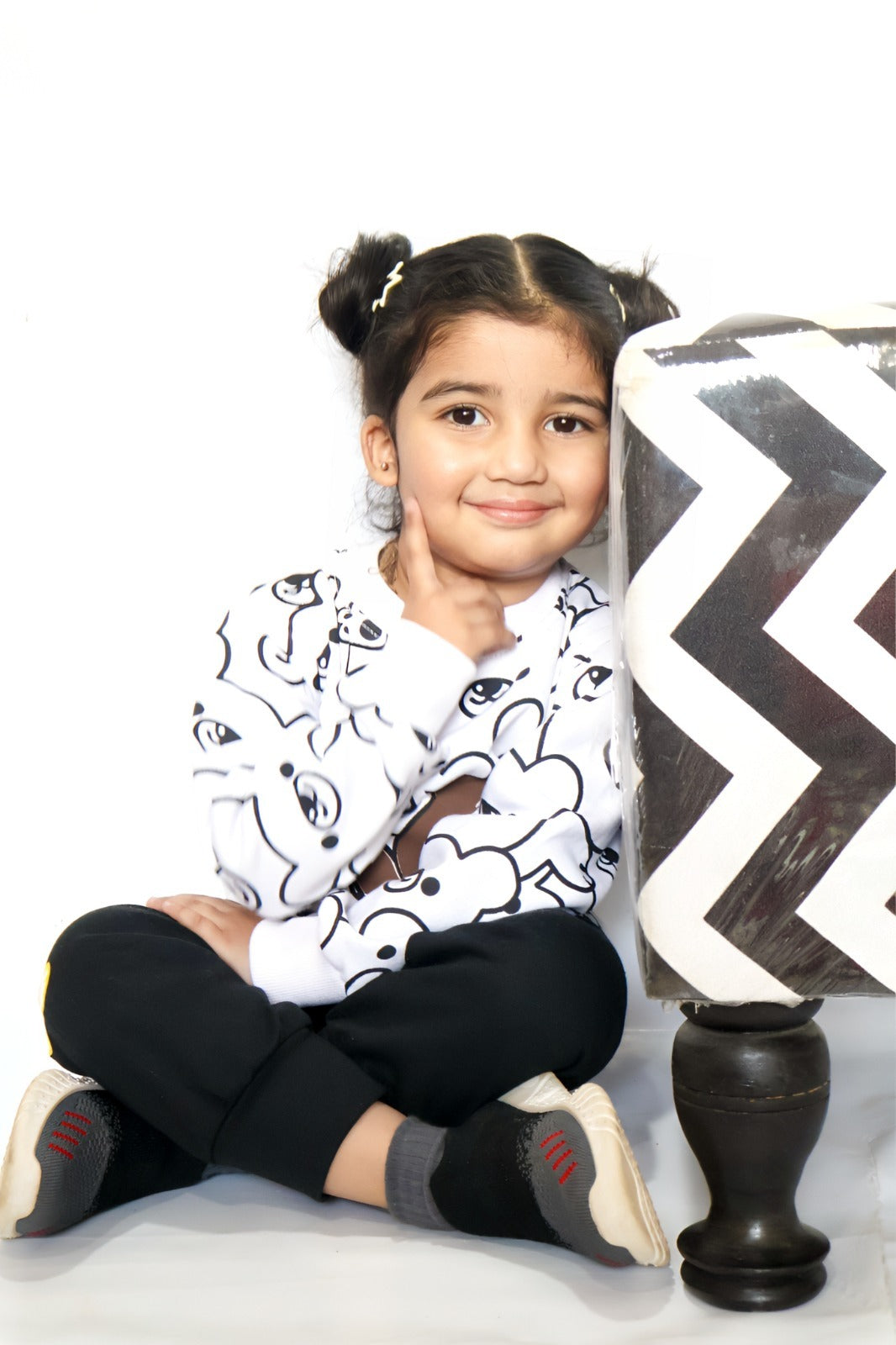 White Bears Print Sweatshirt With Trouser For Kids (2 Piece)