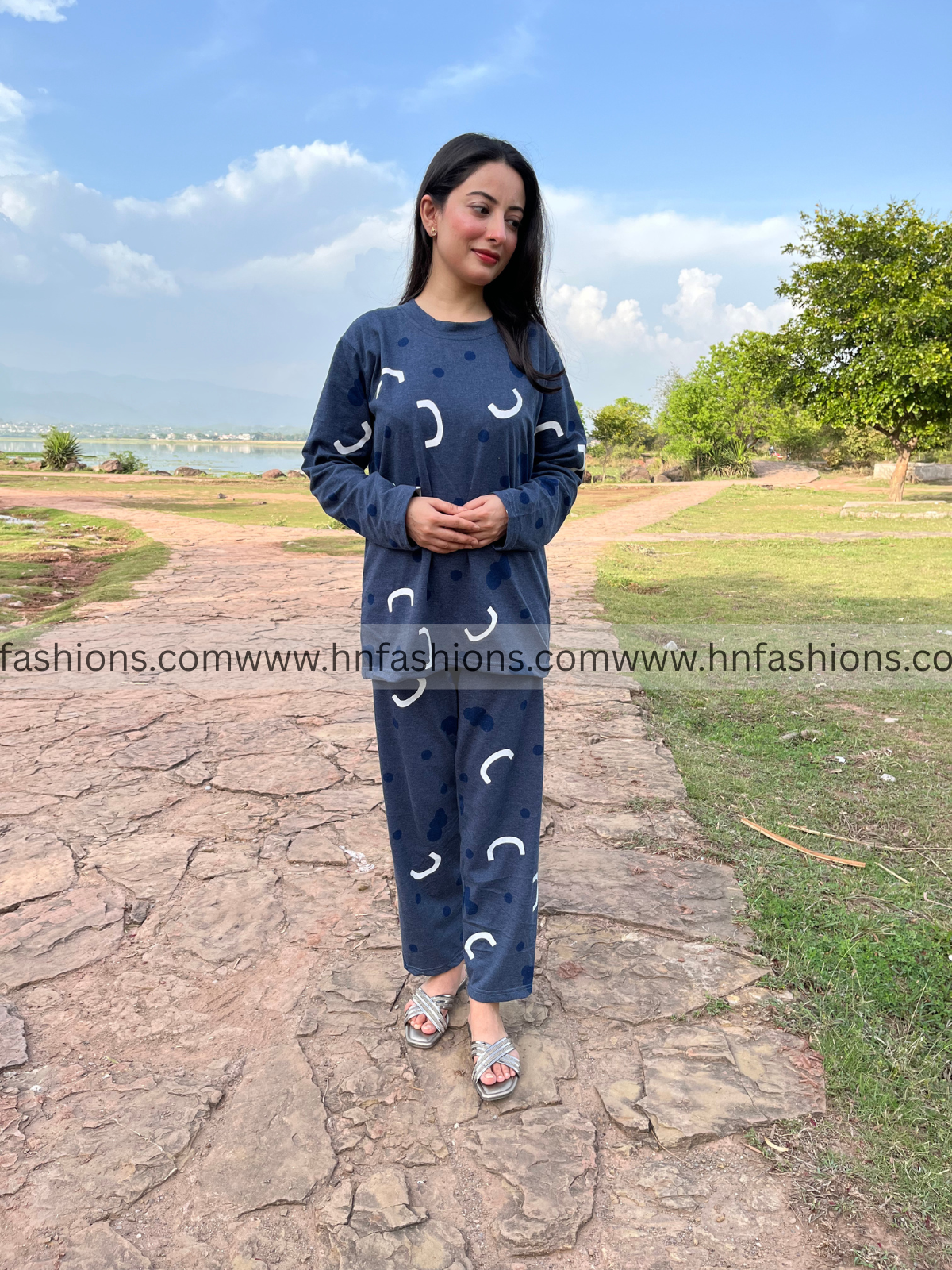 Blue Pattern Printed Woman Night Suit