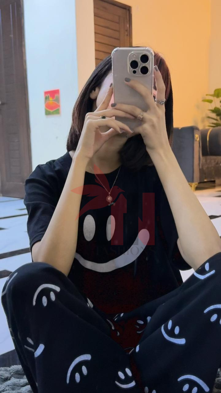Black Smiley Printed Night Suit